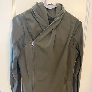 Lululemon Bhakti Yoga Asymmetrical Double Zip Jacket in olive, size 12